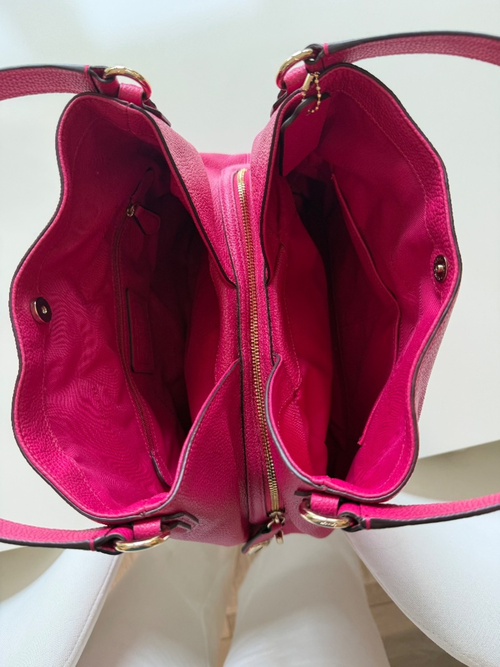 Coach Edie shoulder bag 31 in refined pebble leather, hot pink, NWOT - Picture 5 of 8
